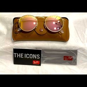 Brand new ray ban sunglasses. Comes with sunglasses, case, dust cloth & box.